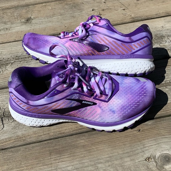 brooks ghost 12 empower her